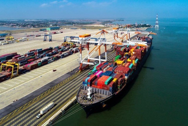 Thủ tục nhập khẩu phụ tùng ô tô các loại